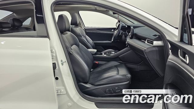 Kia K5 (III) 2.0 Prestige 2022 — фото 12