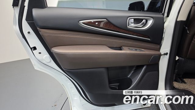 Infiniti QX60 3.5 AWD 2018 — фото 31