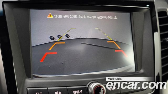 KG Mobility (SsangYong) Tivoli LX 2WD HI-DLX 2015 — фото 15