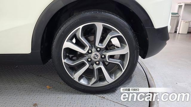 KG Mobility (SsangYong) Tivoli LX 2WD HI-DLX 2015 — фото 21