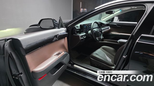 Hyundai Grandeur (GN7) 2,5 Gasoline 2WD Premium 2023 — фото 10