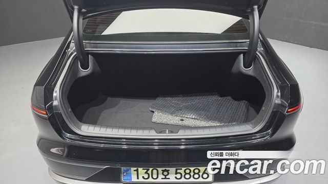 Hyundai Grandeur (GN7) 2,5 Gasoline 2WD Premium 2023 — фото 20