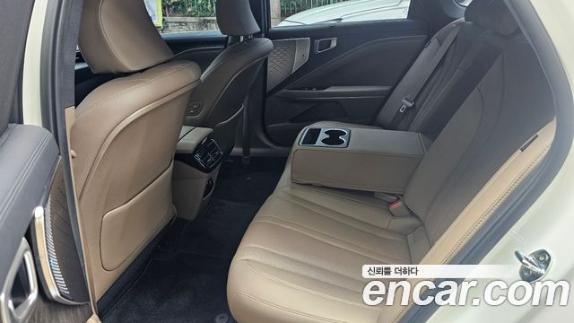 Kia K8 2.5 Gasoline 2WD Noblesse 2024 — фото 7