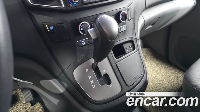 Hyundai Grand Starex 5-Seater VAN Smart 2018 — фото 9