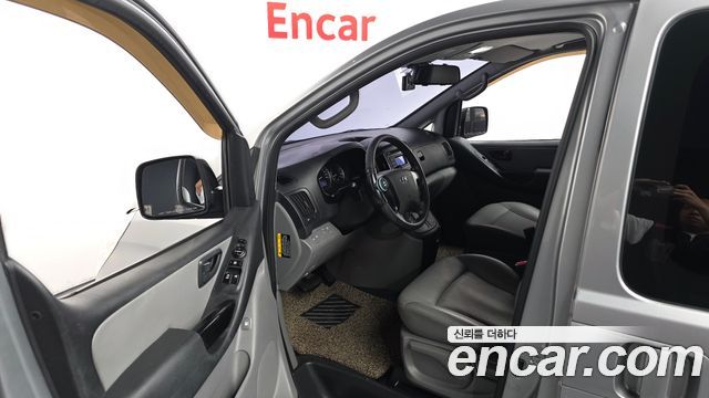 Hyundai Grand Starex 5-Seater VAN Smart 2018 — фото 10