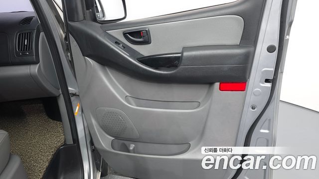 Hyundai Grand Starex 5-Seater VAN Smart 2018 — фото 24