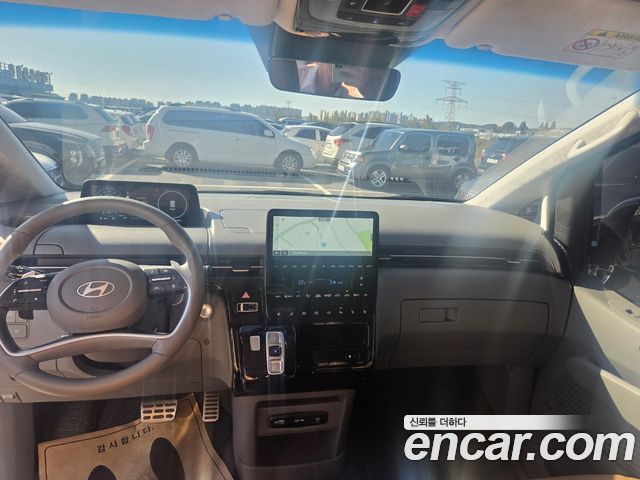 Hyundai Staria HEV 1.6 Lounge 9-Seater Inspiration 2025 — фото 15