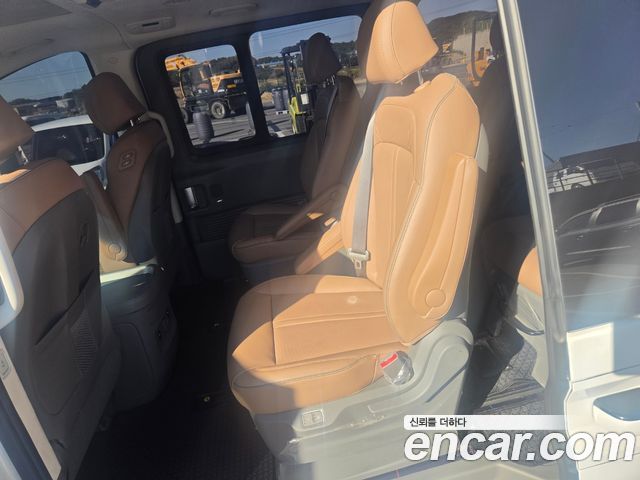 Hyundai Staria HEV 1.6 Lounge 9-Seater Inspiration 2025 — фото 20