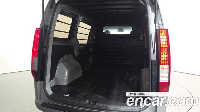 Hyundai Staria Cargo 3-Seater Modern 2022 — фото 20
