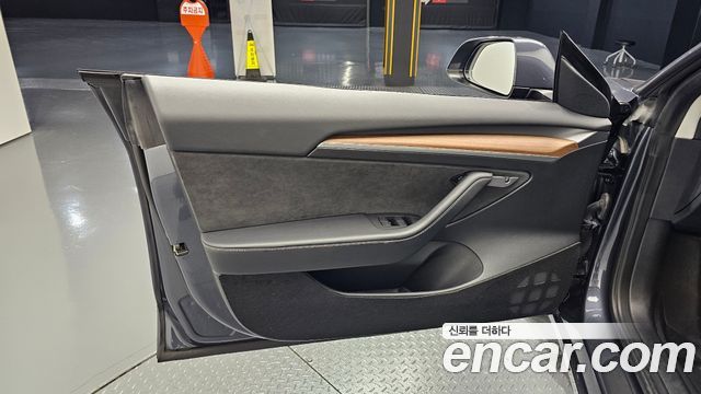 Tesla Model 3 Long Range AWD 2022 — фото 24