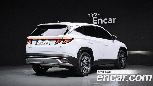 Hyundai Tucson Hybrid (NX4) HEV 1.6 2WD Inspiration 2024 — фото 2