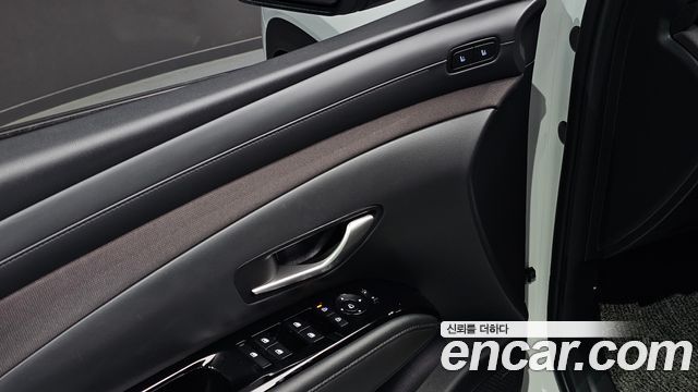 Hyundai Tucson Hybrid (NX4) HEV 1.6 2WD Inspiration 2024 — фото 18