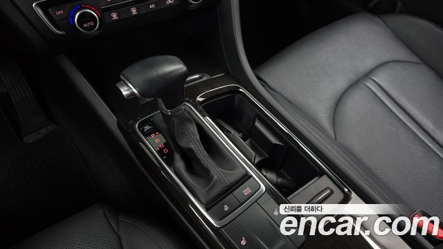 Kia K5 (II) 2.0 MX Prestige 2016 — фото 9