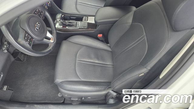 Kia K5 (II) 2.0 MX Prestige 2016 — фото 19