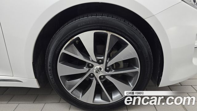 Kia K5 (II) 2.0 MX Prestige 2016 — фото 21