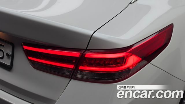 Kia K5 (II) 2.0 MX Prestige 2016 — фото 23