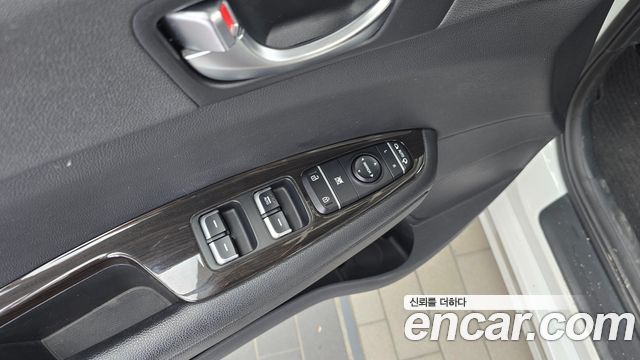 Kia K5 (II) 2.0 MX Prestige 2016 — фото 30