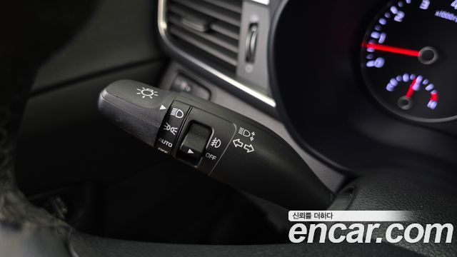 Kia K5 (II) 2.0 MX Prestige 2016 — фото 32