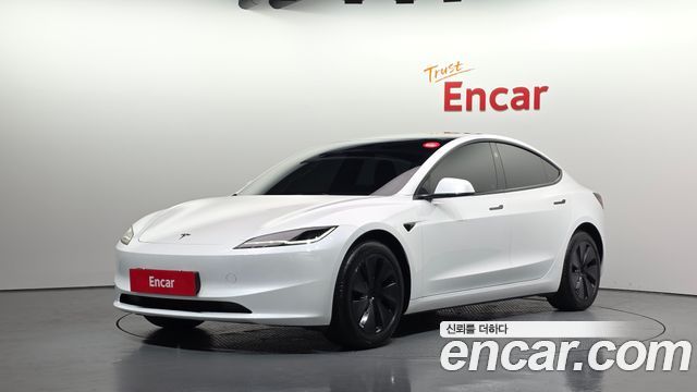Tesla Model 3 RWD