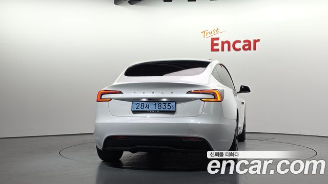 Tesla Model 3 RWD 2025 — фото 4