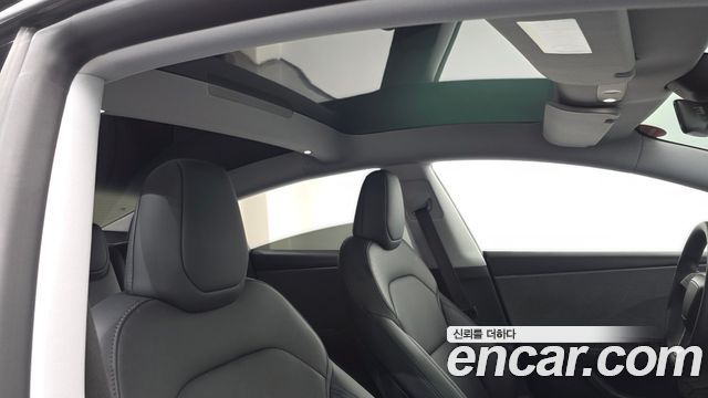 Tesla Model 3 RWD 2025 — фото 23