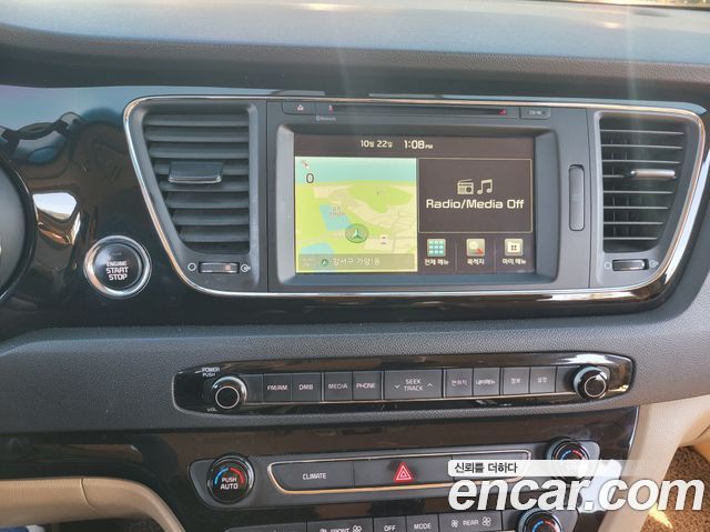 Kia Carnival 9-seater Prestige 2016 — фото 10