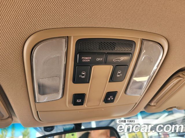 Kia Carnival 9-seater Prestige 2016 — фото 20