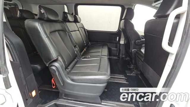 Hyundai Staria Tourer 9-Seater Modern 2023 — фото 11