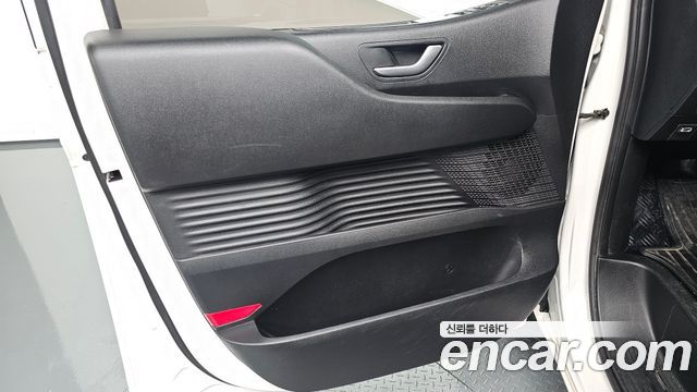 Hyundai Staria Tourer 9-Seater Modern 2023 — фото 24