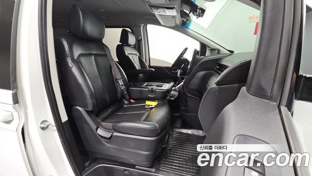 Hyundai Staria Tourer 9-Seater Modern 2023 — фото 26