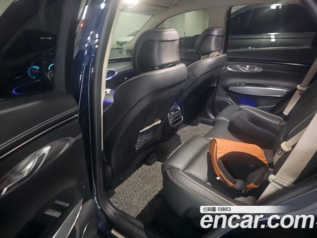 Genesis Electrified (GV70) e-AWD 2022 — фото 17