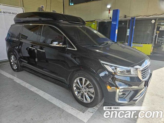 Kia Carnival Gasoline 9-Seater Hi-Limousine Noblesse Special 2020 — фото 3