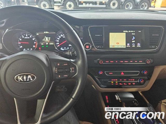 Kia Carnival Gasoline 9-Seater Hi-Limousine Noblesse Special 2020 — фото 5