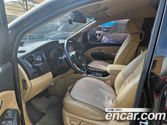 Kia Carnival Gasoline 9-Seater Hi-Limousine Noblesse Special 2020 — фото 9