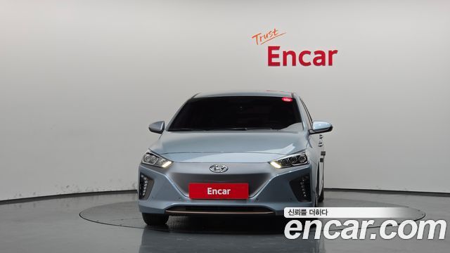 Hyundai Ioniq Electric Q 2018 — фото 3