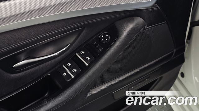 BMW 5 Series (F10) 520d M Sport 2013 — фото 16