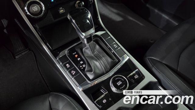 KG Mobility (SsangYong) Beautiful Korando Gasoline 1.5 2WD C5 Plus 2021 — фото 9