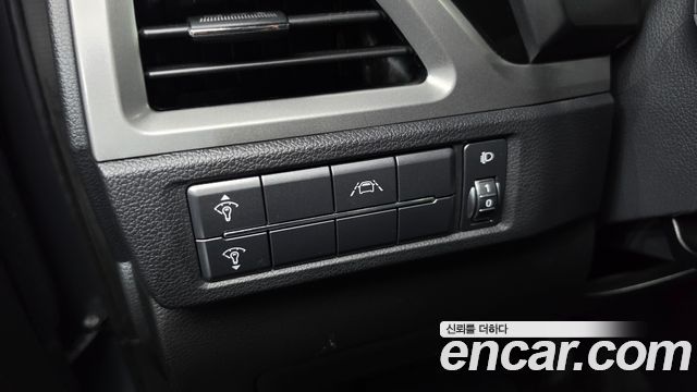 KG Mobility (SsangYong) Beautiful Korando Gasoline 1.5 2WD C5 Plus 2021 — фото 17