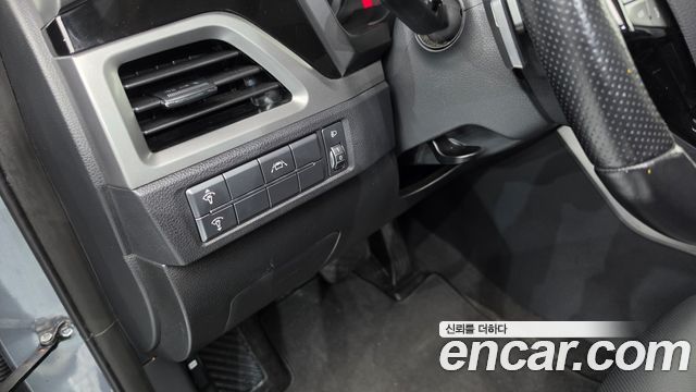 KG Mobility (SsangYong) Beautiful Korando Gasoline 1.5 2WD C5 Plus 2021 — фото 19