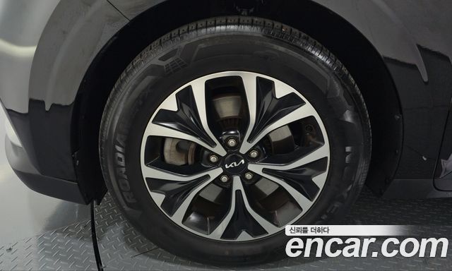 Kia Carnival (IV) Diesel 9-Seater Prestige 2022 — фото 5