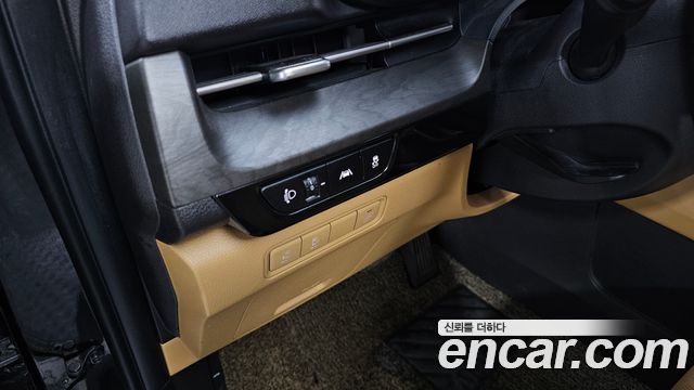 Kia Carnival (IV) Diesel 9-Seater Prestige 2022 — фото 17
