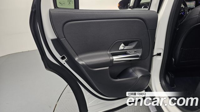 Mercedes-Benz GLA-Class (H247) GLA220 2021 — фото 25