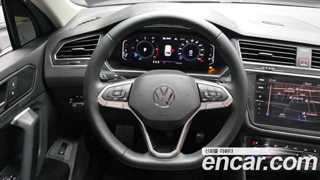 Volkswagen Tiguan (II) 2.0 TDI Prestige 2021 — фото 13