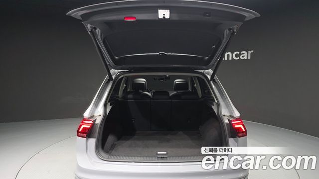 Volkswagen Tiguan (II) 2.0 TDI Prestige 2021 — фото 20