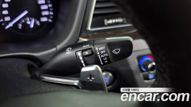 Genesis G80 3.3 GDI AWD Luxury 2018 — фото 18