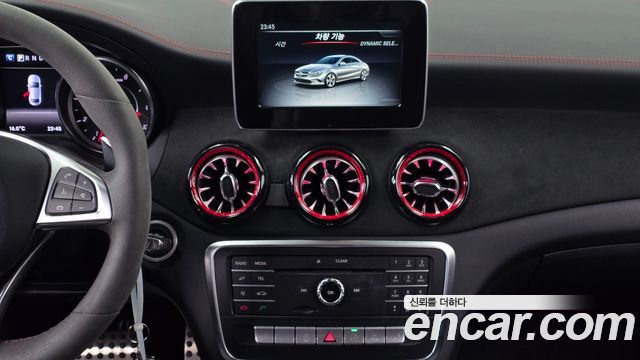 Mercedes-Benz CLA-Class (C117) CLA45 AMG 4MATIC 2018 — фото 12