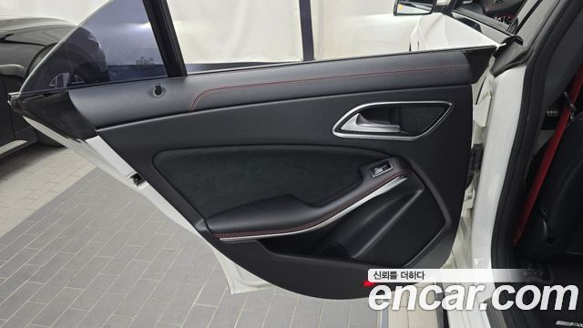 Mercedes-Benz CLA-Class (C117) CLA45 AMG 4MATIC 2018 — фото 25