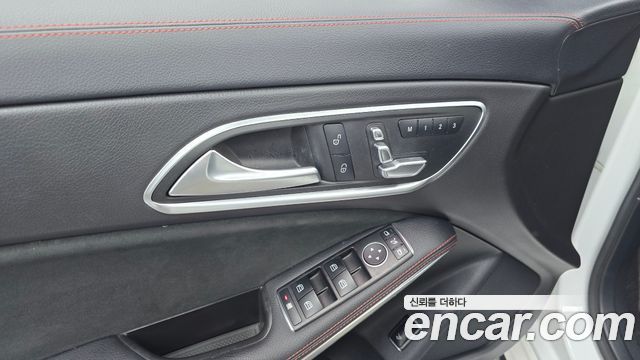 Mercedes-Benz CLA-Class (C117) CLA45 AMG 4MATIC 2018 — фото 28