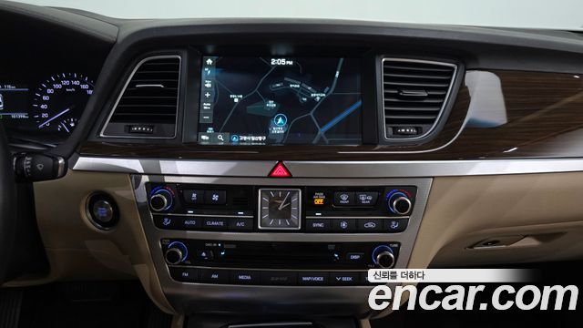 Genesis G80 3.3 GDI AWD Premium Luxury 2018 — фото 14