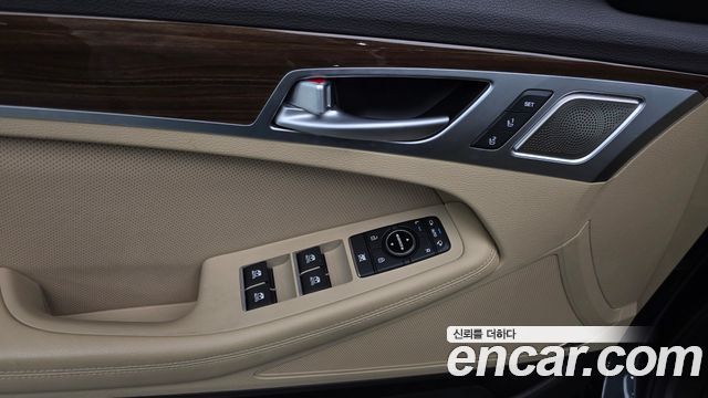 Genesis G80 3.3 GDI AWD Premium Luxury 2018 — фото 17